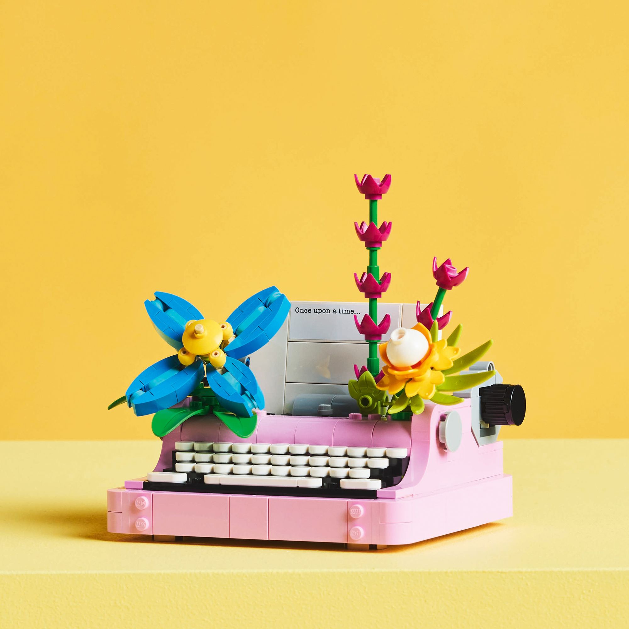 LEGO Creator Typewriter with Flowers 31169