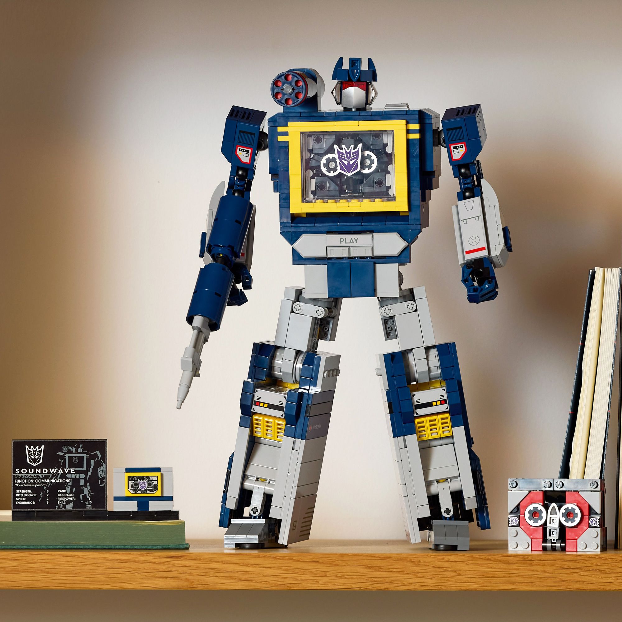 LEGO Icons Transformers: Soundwave 10358