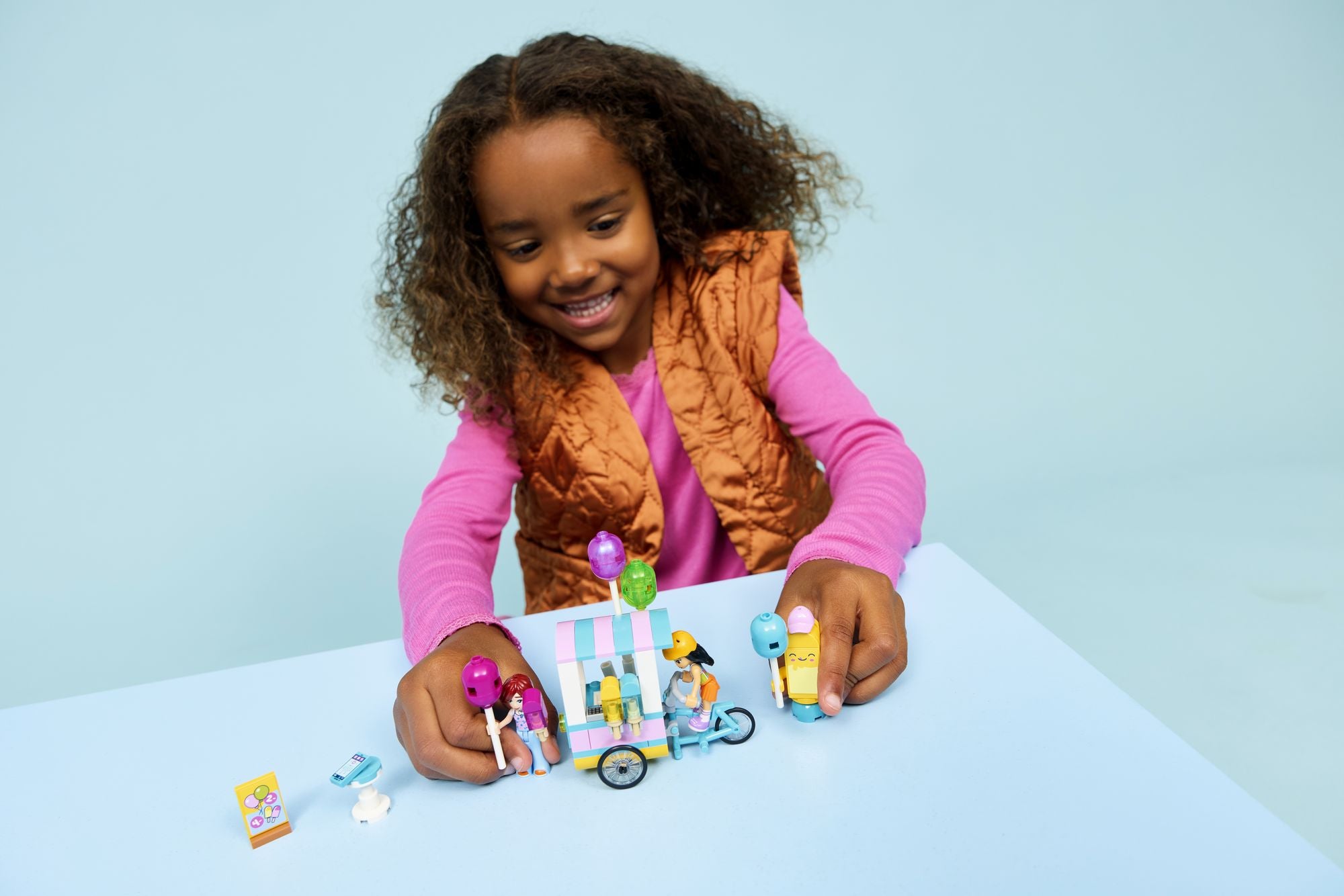 LEGO Friends Ice Cream & Balloon Stand 42692