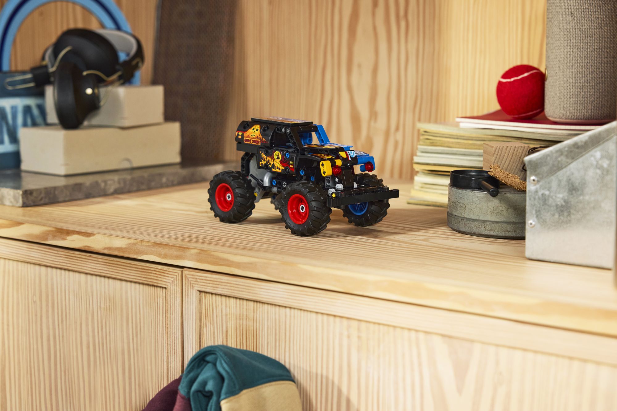 LEGO Technic Monster Jam Grave Digger Fire and Ice 42219