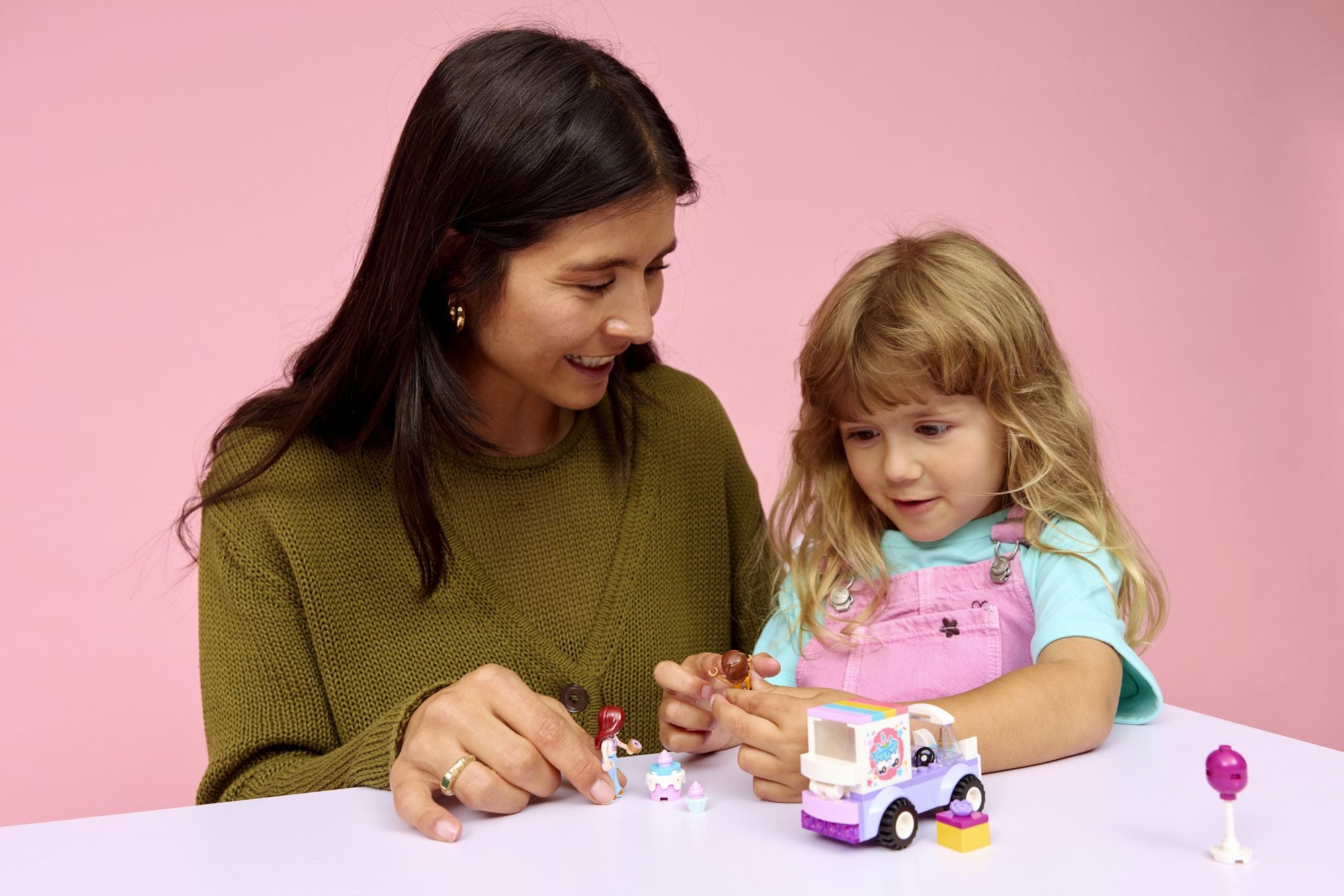LEGO Friends Unicorn Cake Delivery Car 42675