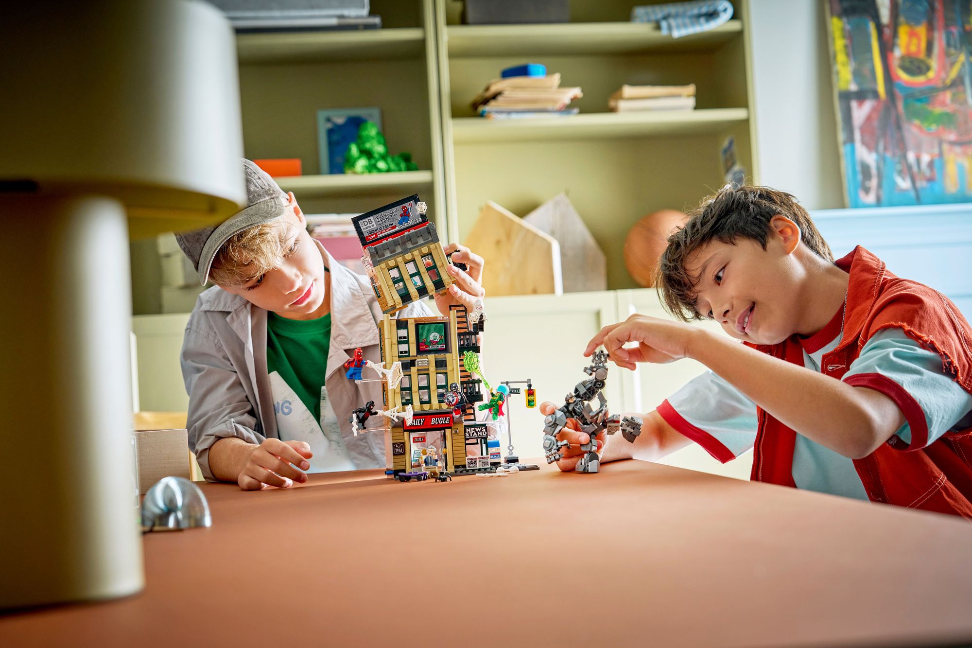 LEGO Super Heroes Marvel Spider-Man vs. Mysterio: The Daily Bugle 7634