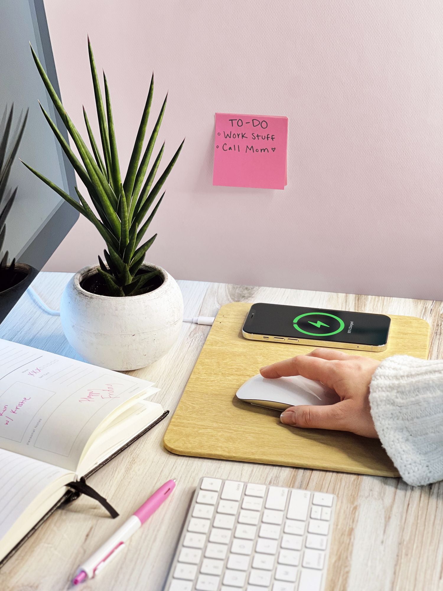 Power Pad Qi Charger Mouse Pad