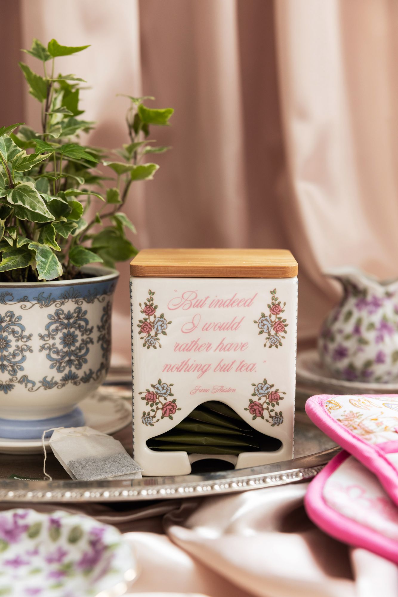 Tea Bag Dispenser, Tea