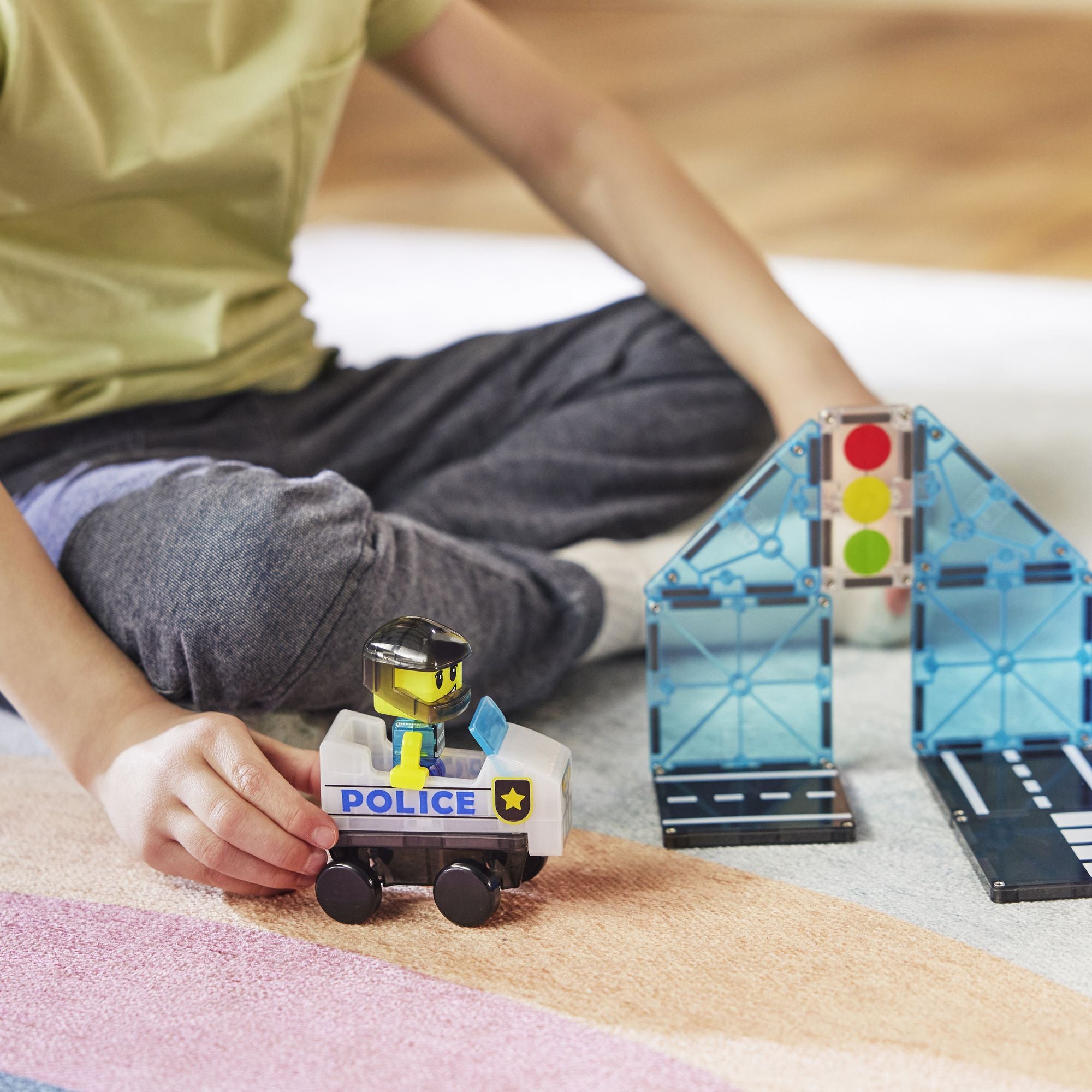 MAGNA-TILES® Police Patrol 20-Piece Magnetic Construction Set, The Original Magnetic Building Brand