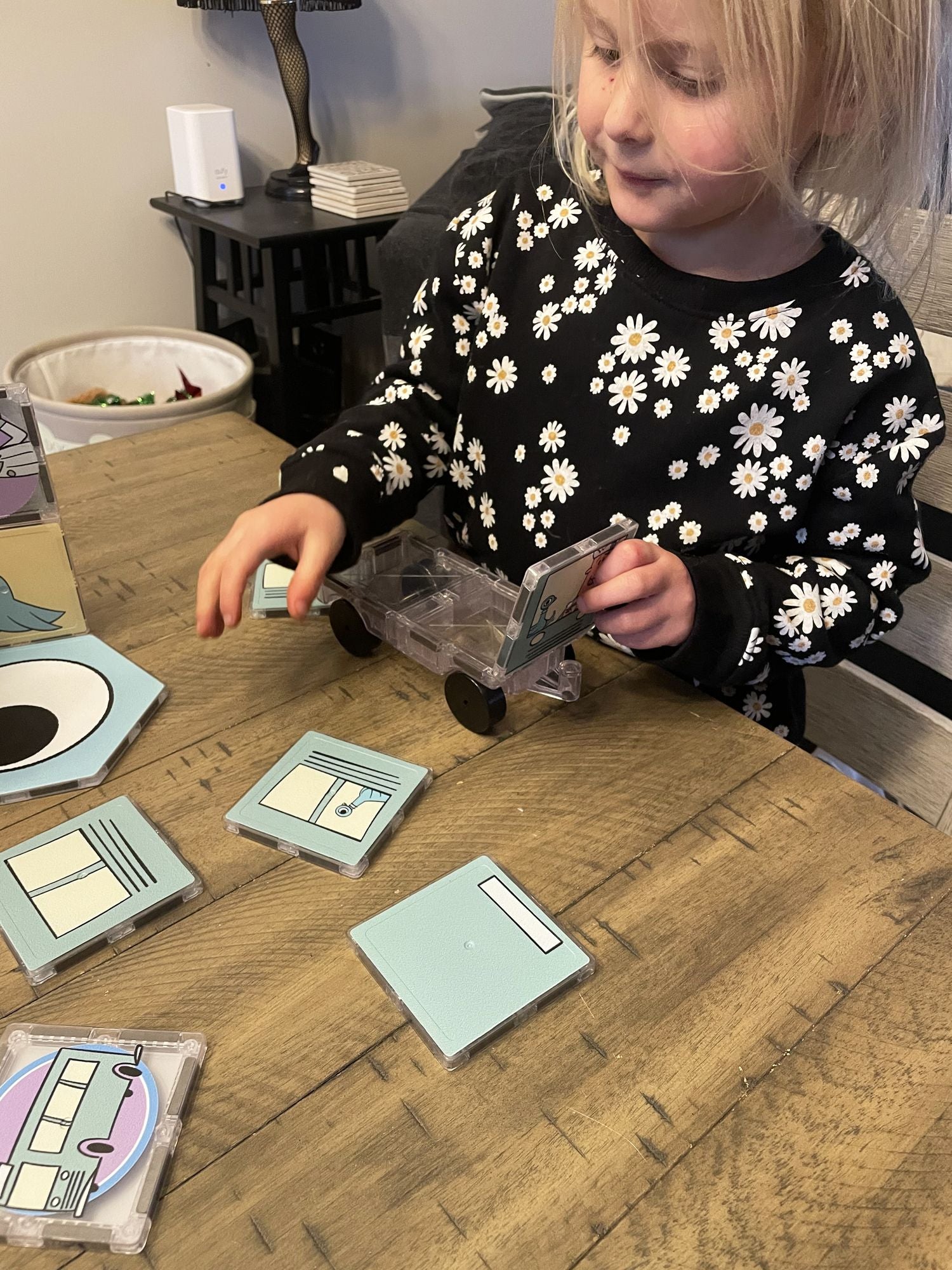 CreateOn Mo Willems Don't Let the Pigeon Build the Bus Magnetic Tiles 16pc