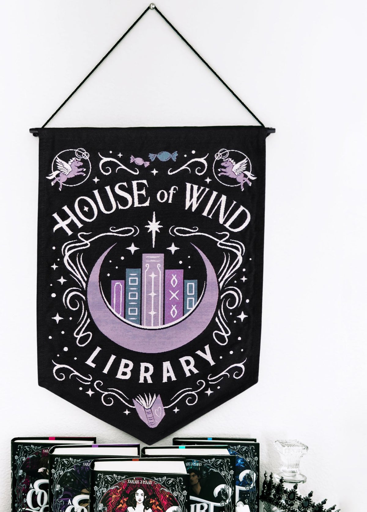 A Court of Thorns and Roses, House of Wind Library Pennant