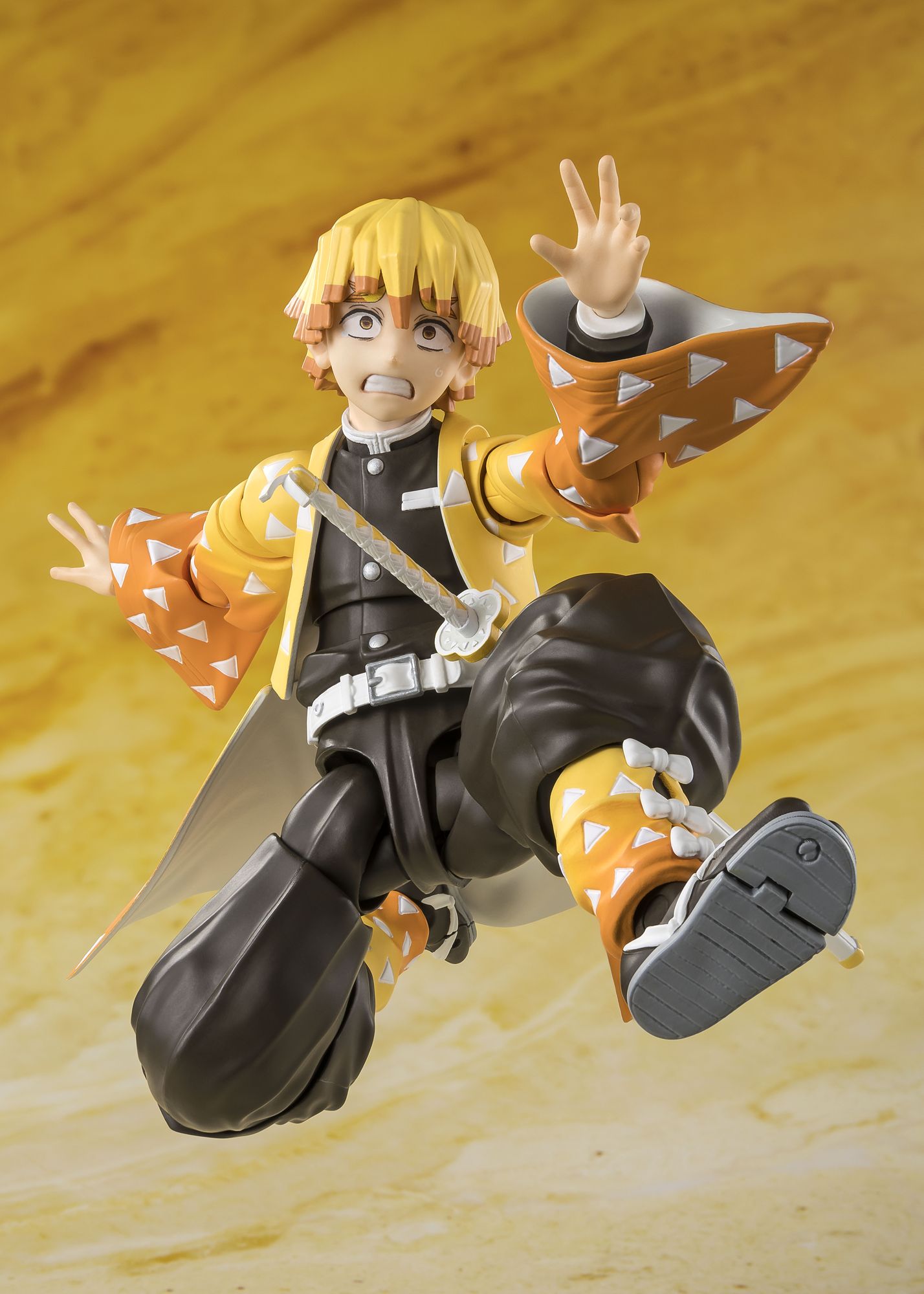 Zenitsu Agatsuma "Demon Slayer: Kimetsu no Yaiba", TAMASHII NATIONS S.H.Figuarts