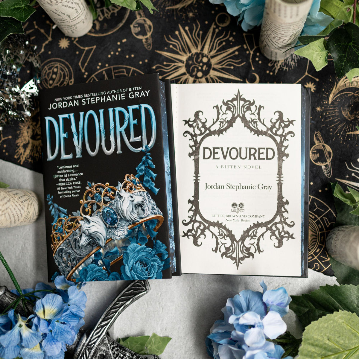 Devoured (Deluxe Limited Edition): A Bitten Novel