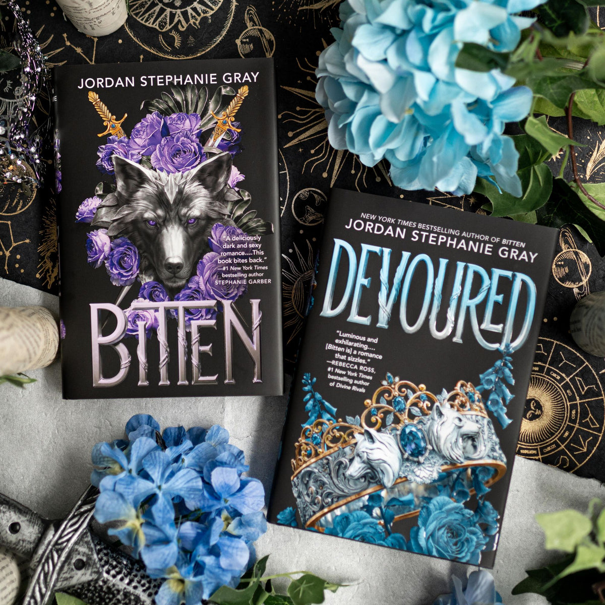 Devoured (Deluxe Limited Edition): A Bitten Novel