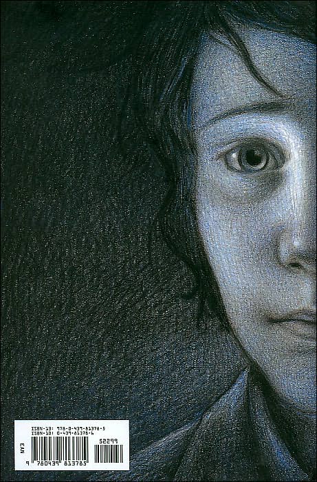The Invention of Hugo Cabret (Caldecott Medal Winner)