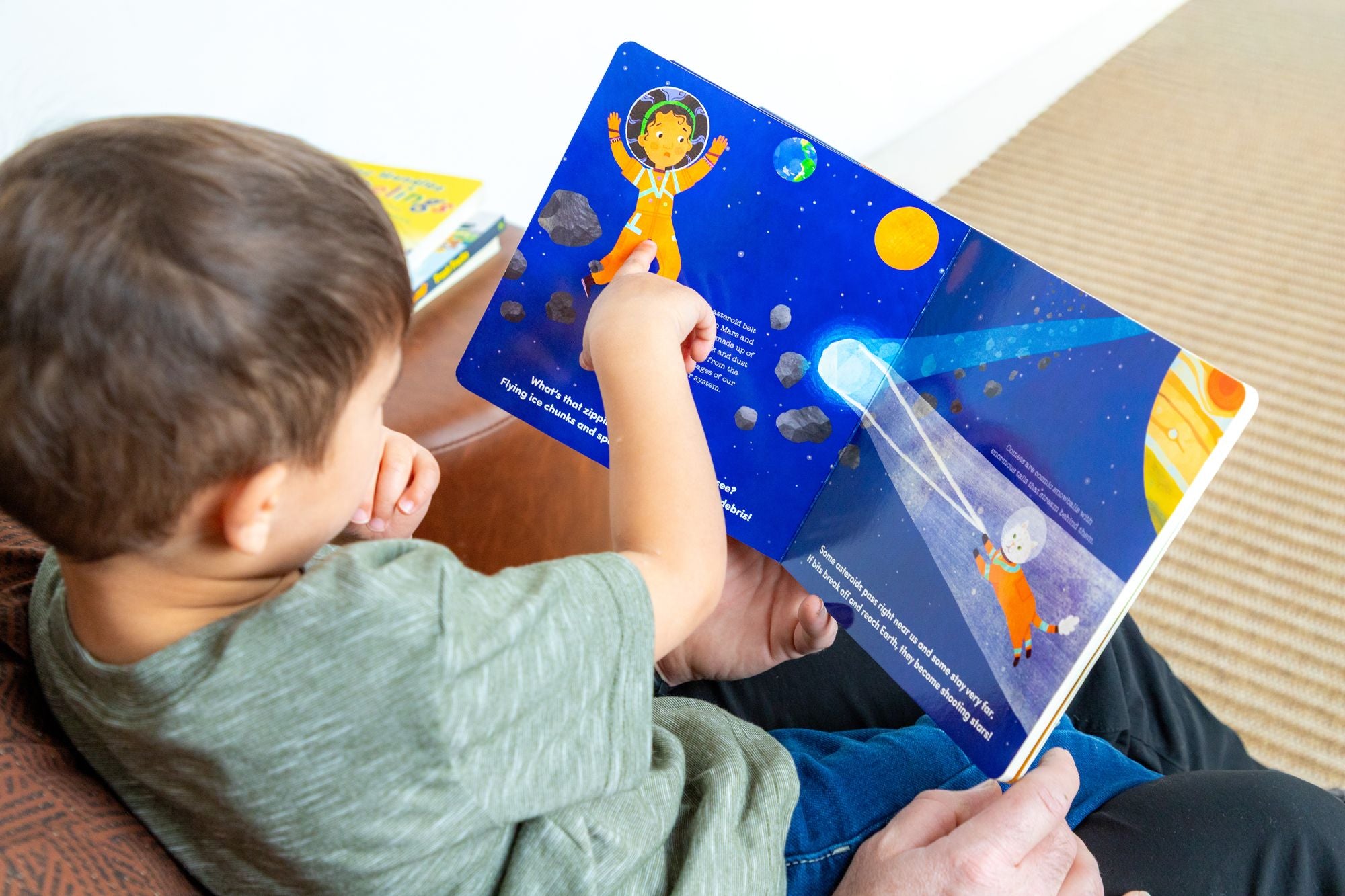 Sadie Soars into Space: A Storybook with Fun Solar System Facts