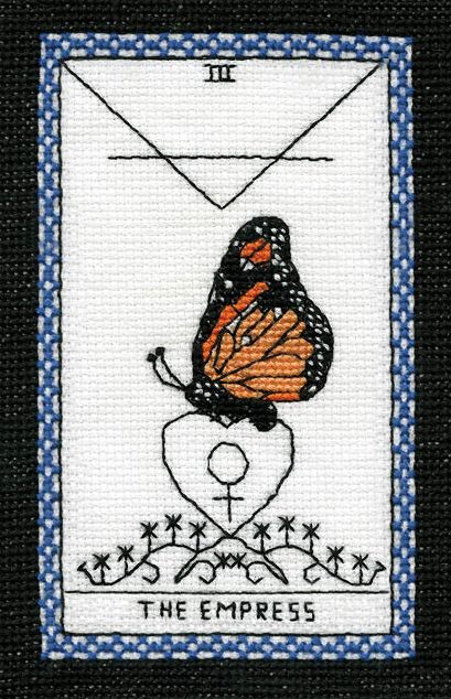 The Butterfly Wisdom Tarot: Guiding Wings for Your Journey (Tarot Kit Box Set with 78 Cards and Guide Book)