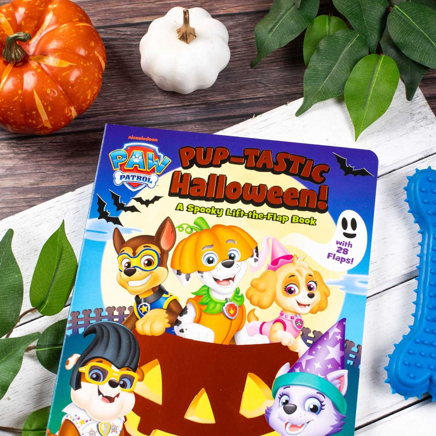 PAW Patrol: Pup-Tastic Halloween: A Lift-the-Flap Book