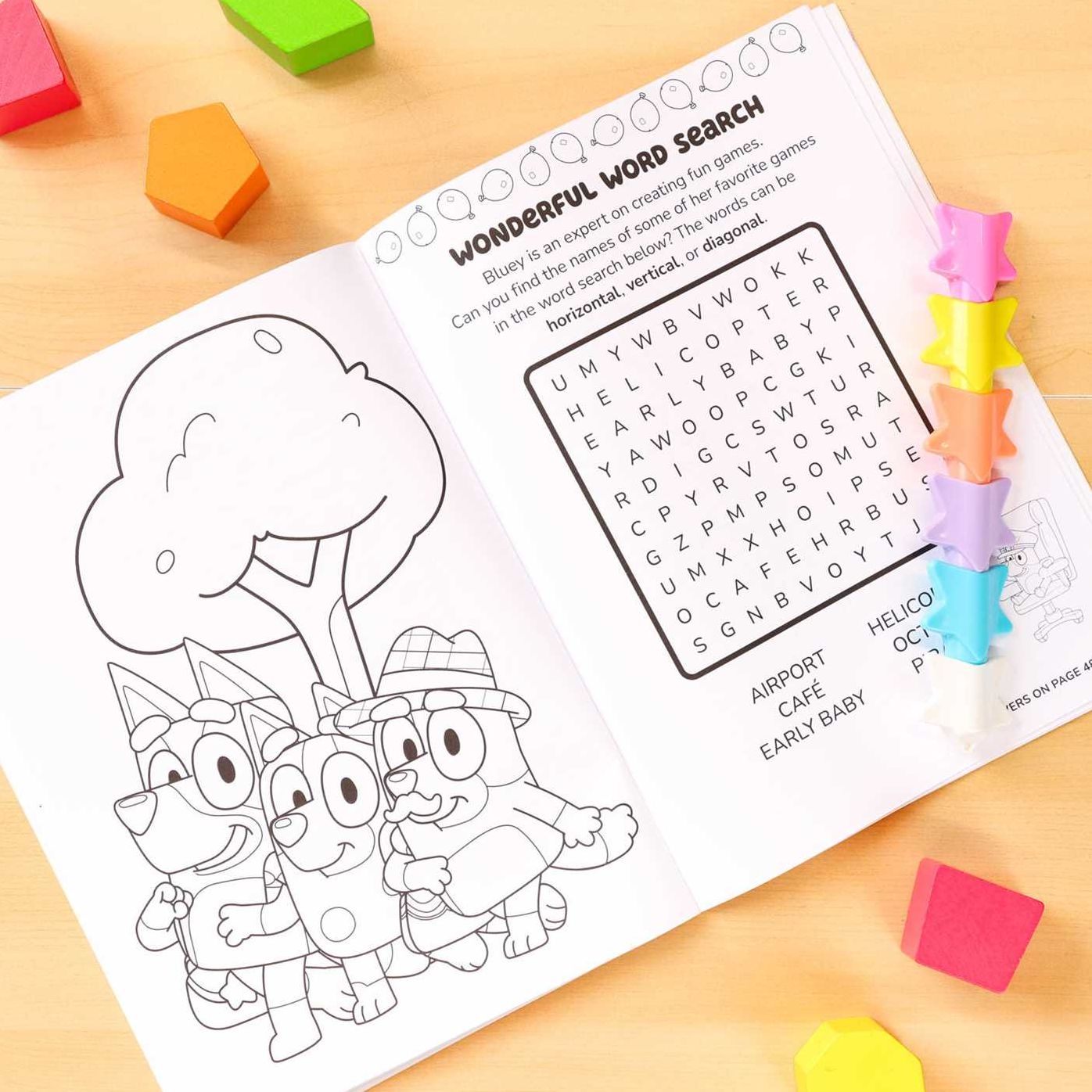 Bluey: Family Games: Coloring & Activity with Stackable Markers