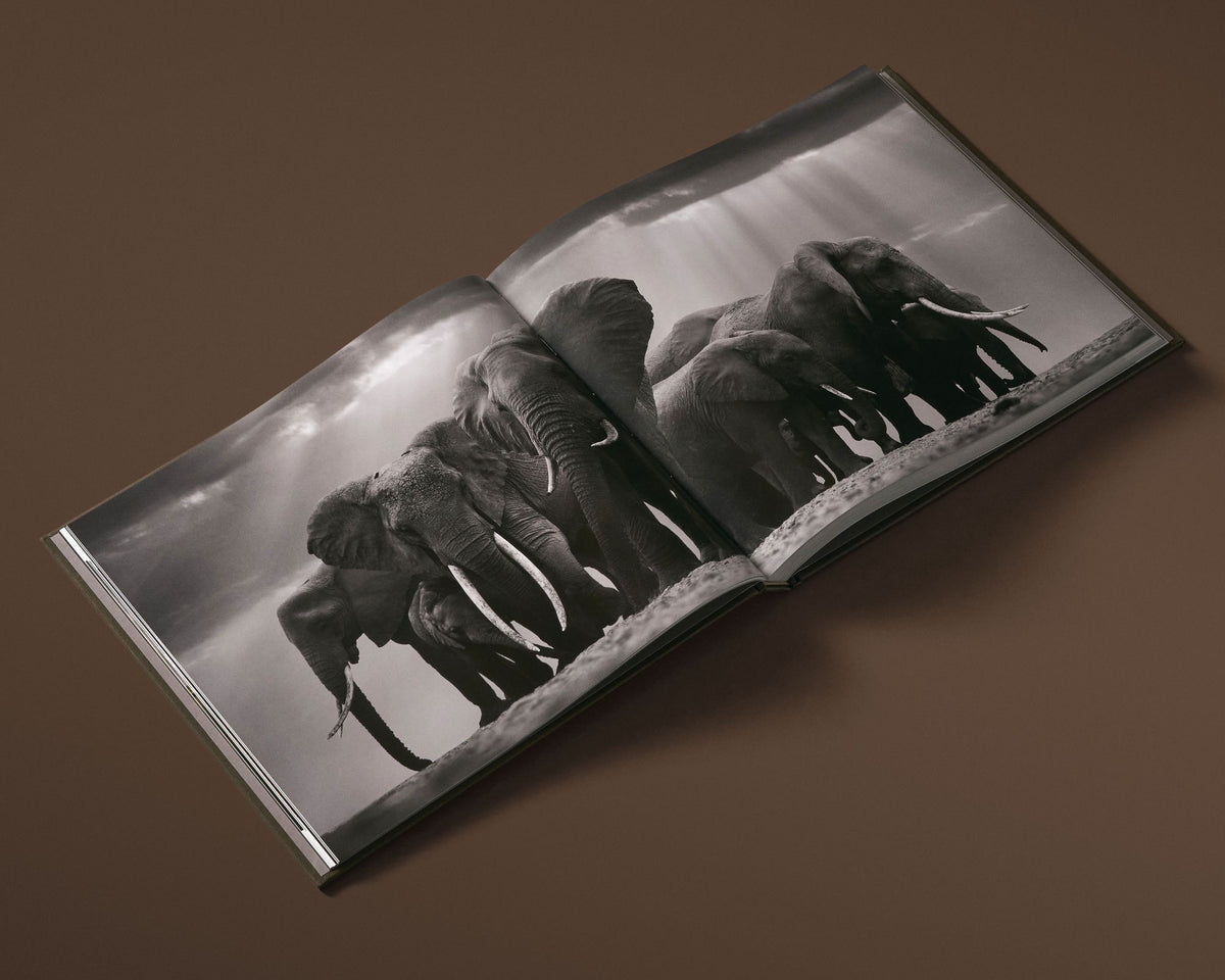 The Earth We Share: Extraordinary Photography of Our Vanishing Species