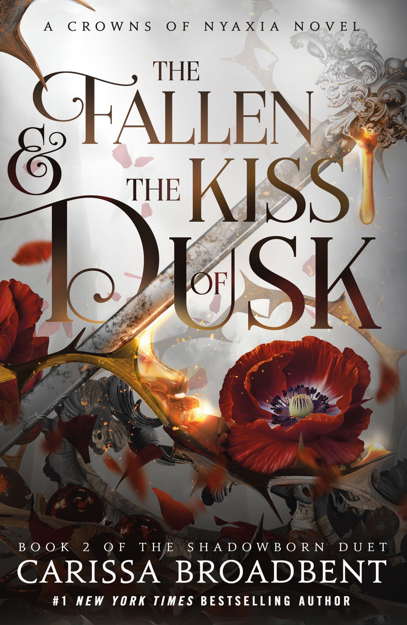 The Fallen and the Kiss of Dusk: The Shadowborn Duet, Book Two (Crowns of Nyaxia Series #4)