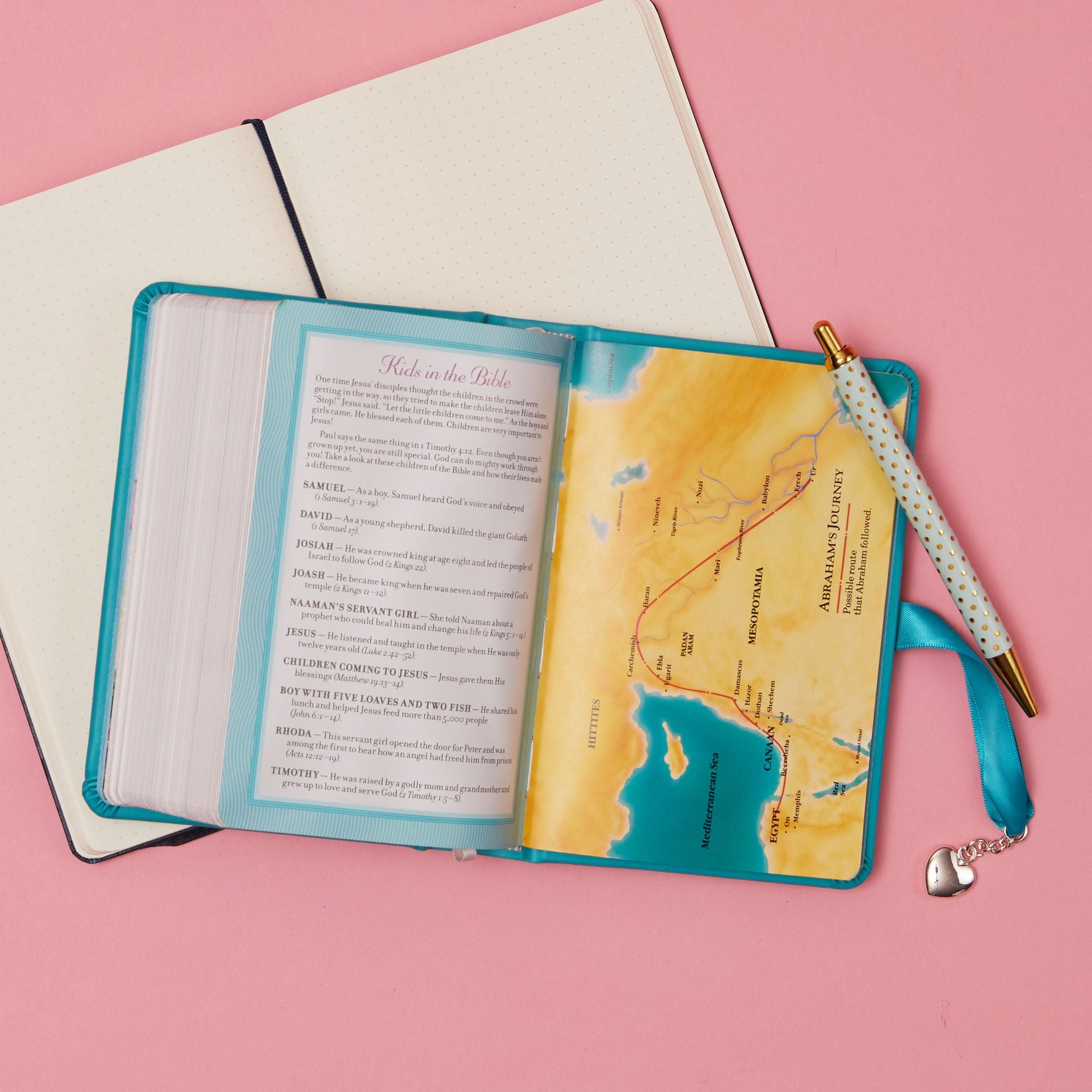 NKJV, Simply Charming Bible, Hardcover, Blue: Charm Bible Blue Edition