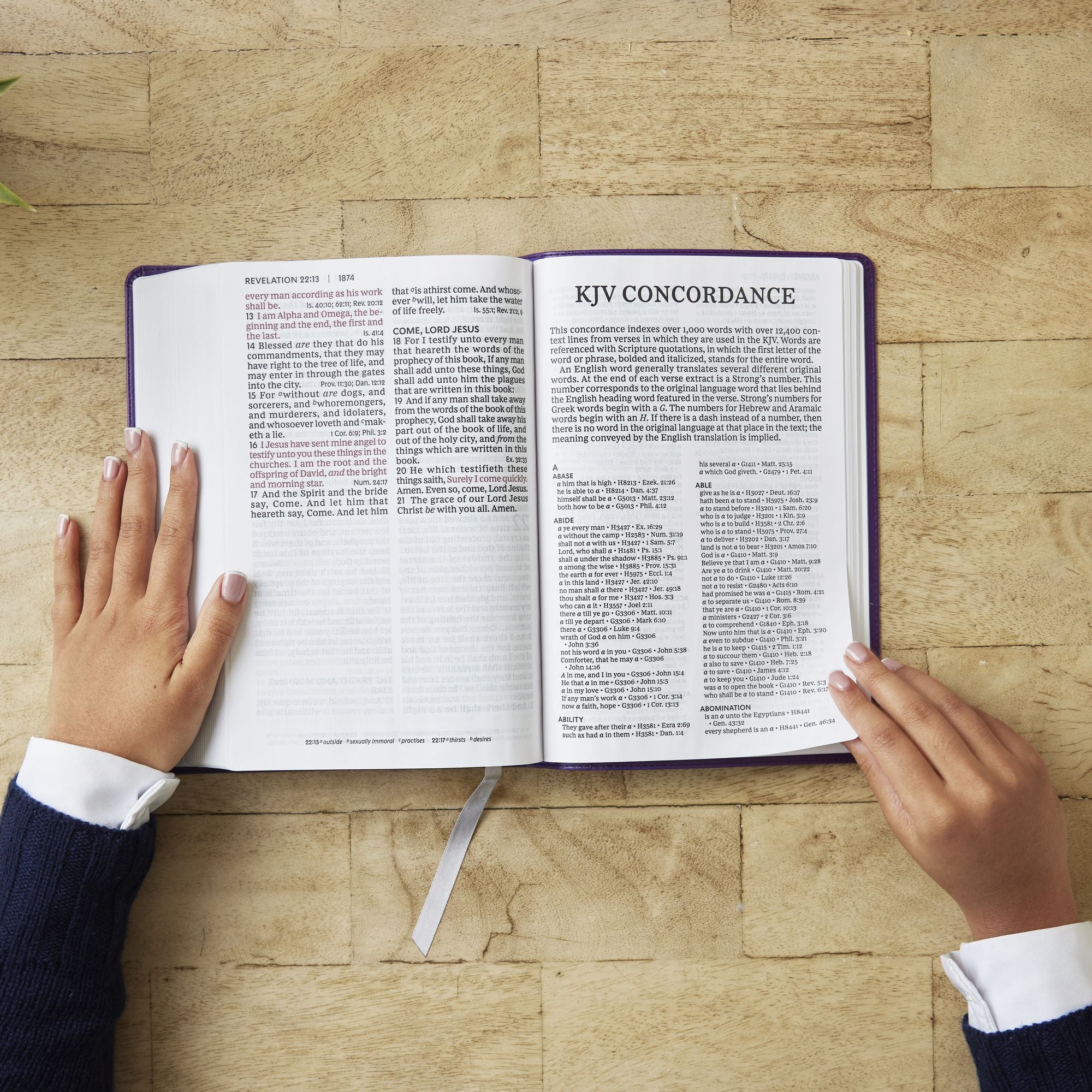 KJV Giant Print End-of-Verse Reference Bible, Purple Leathersoft, Red Letter, Comfort Print