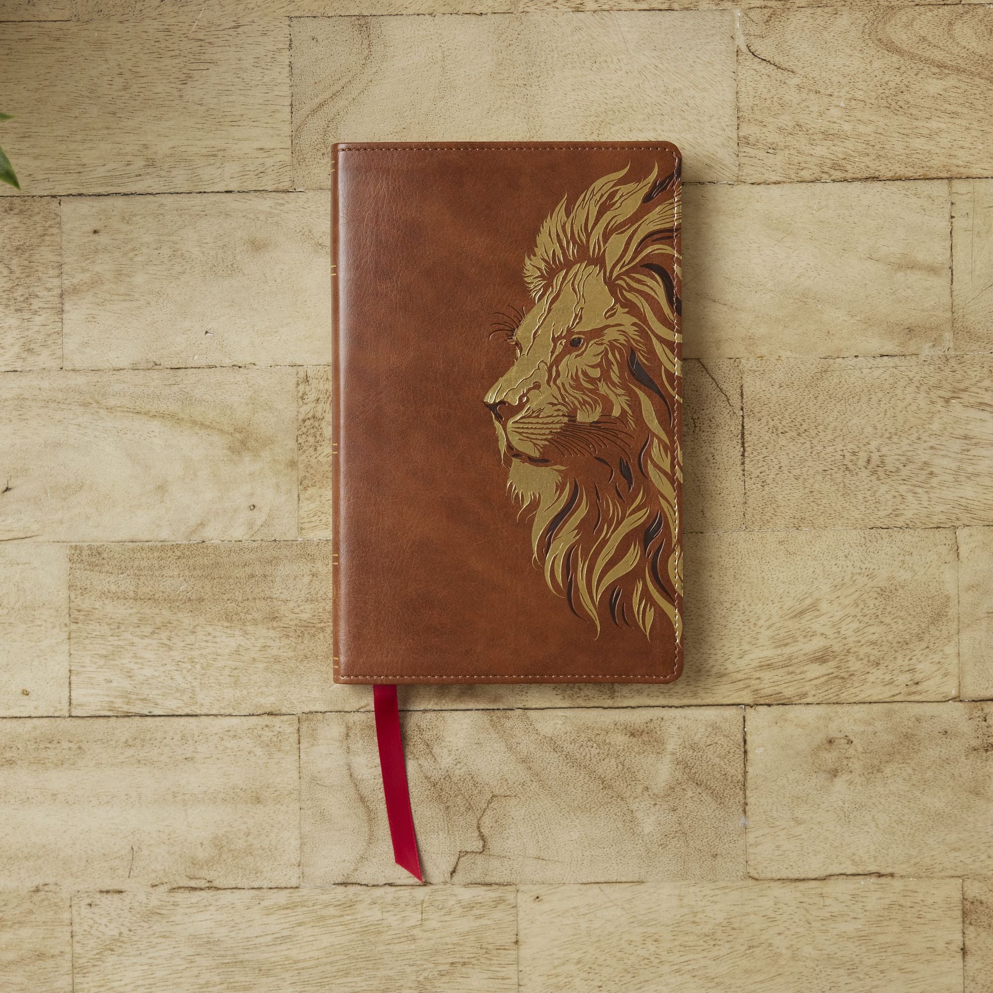 NKJV, Personal Size New Testament, Tan Leathersoft, Red Letter, Comfort Print