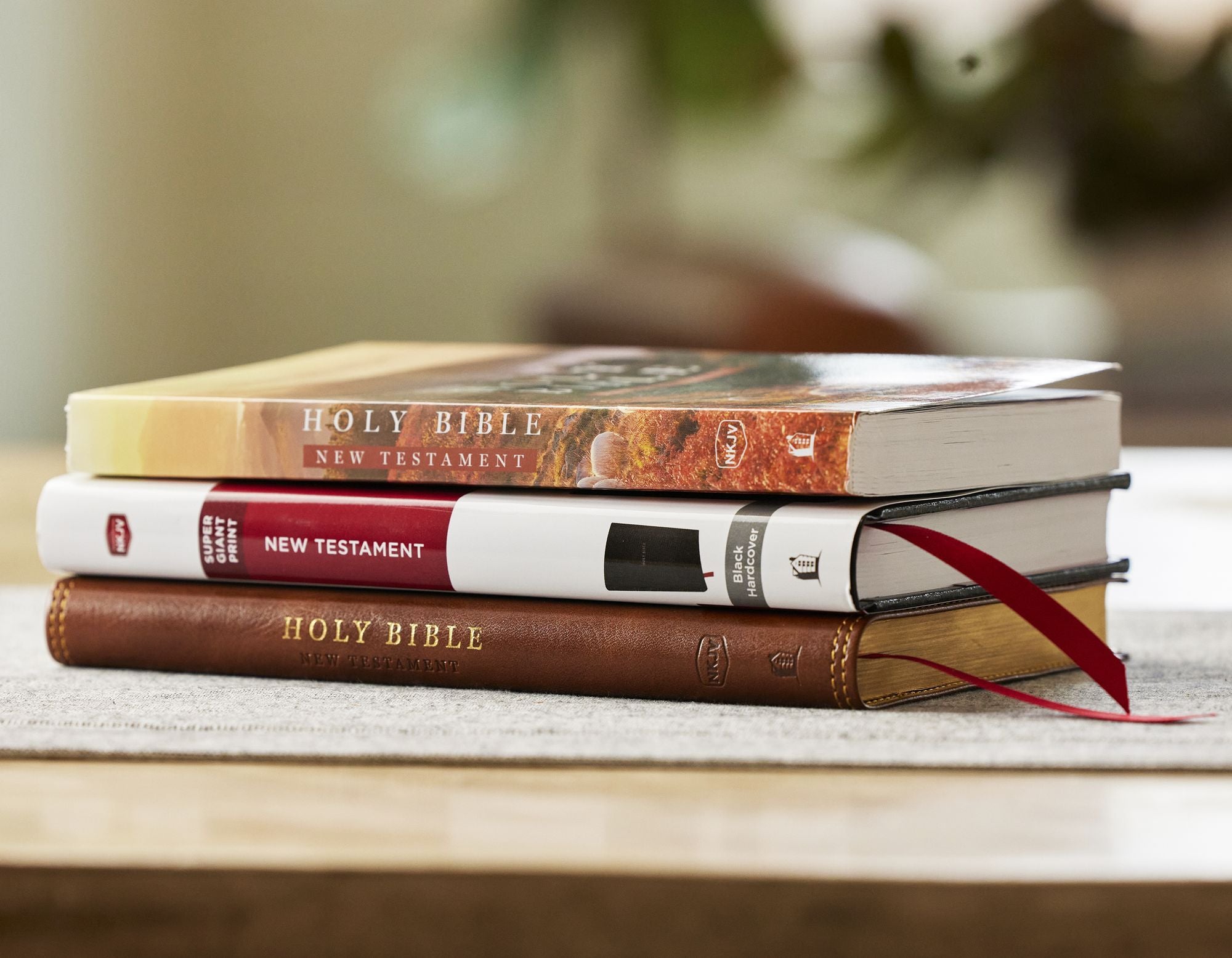 NKJV Super Giant Print New Testament, Softcover, Red Letter, Comfort Print