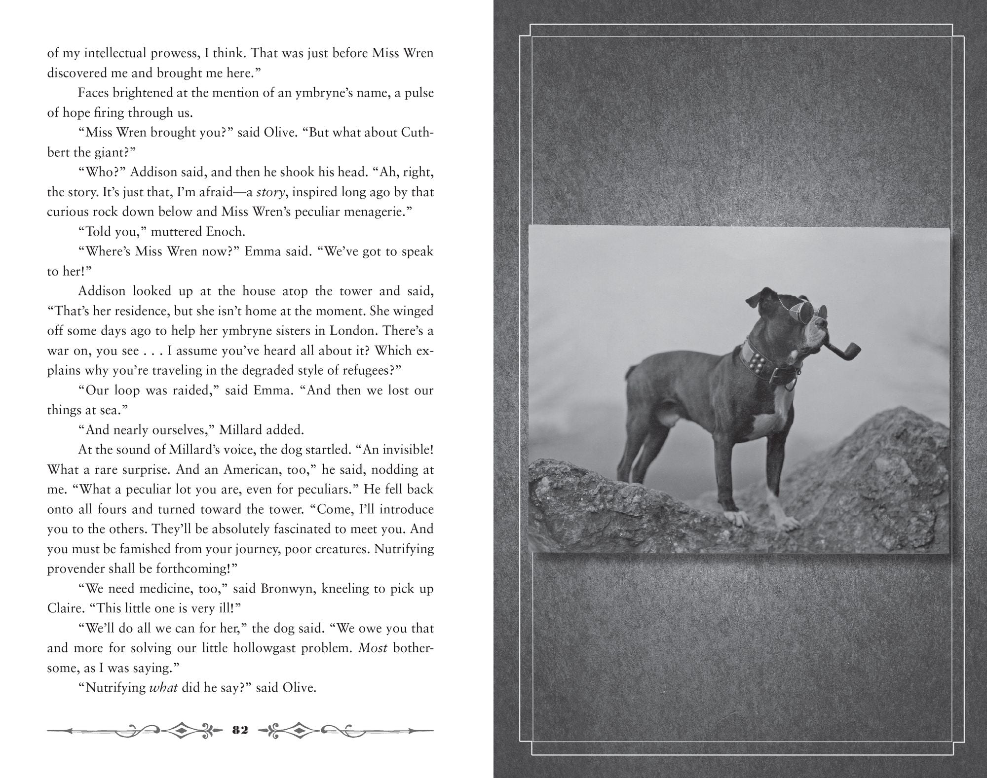 Hollow City (Miss Peregrine's Peculiar Children Series #2)