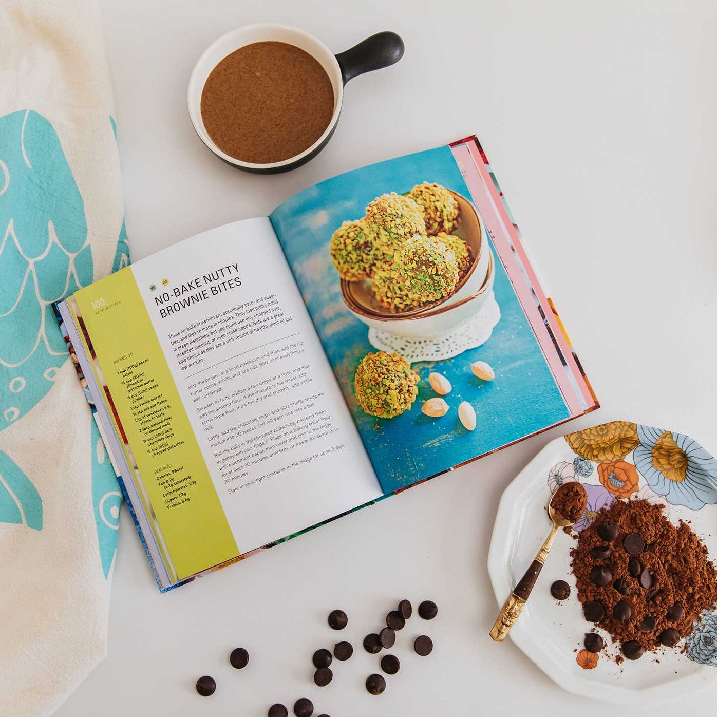 Power Bites: Protein-Packed & Keto-Friendly Snacks & Energy Bombs