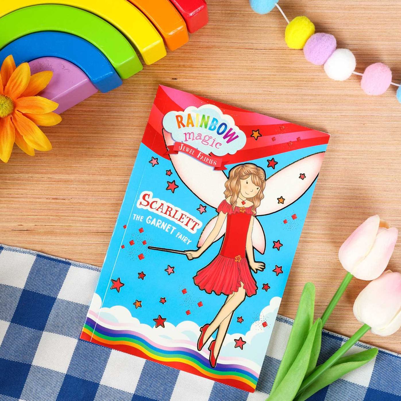 Rainbow Magic Jewel Fairies #2: Scarlett the Garnet Fairy