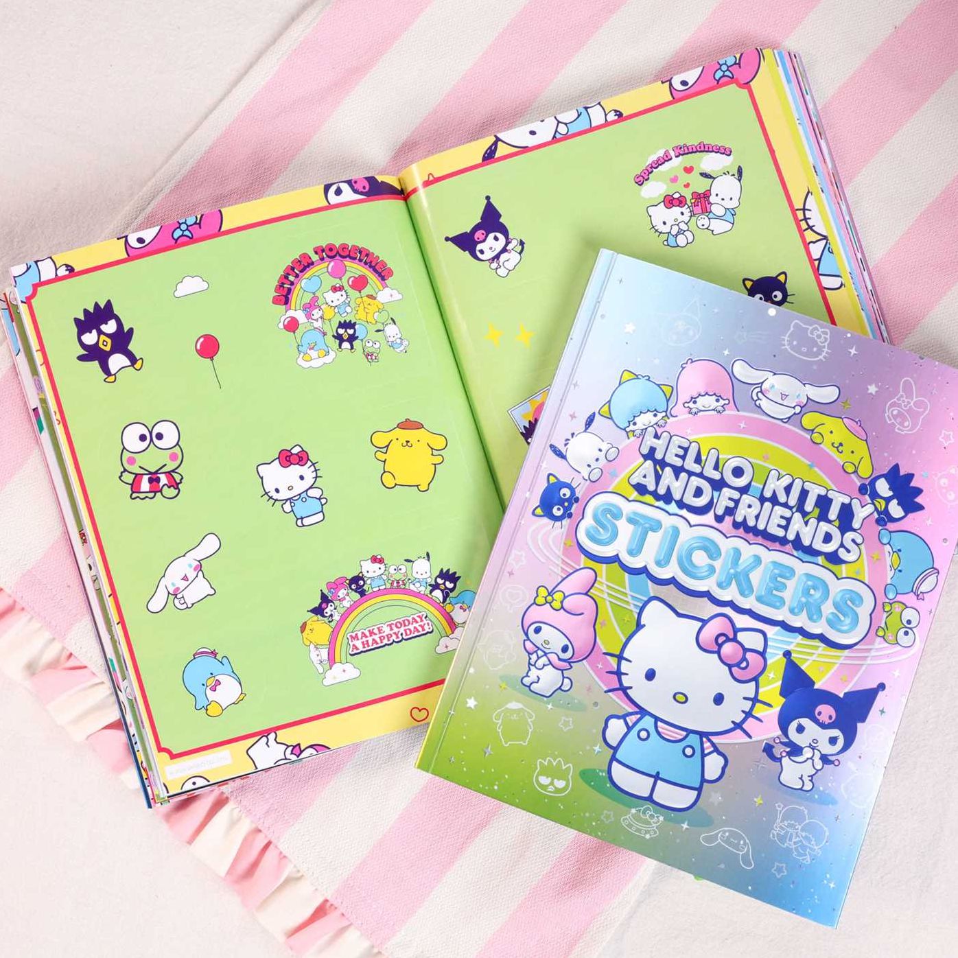 Hello Kitty and Friends Stickers: With over 500 Stickers