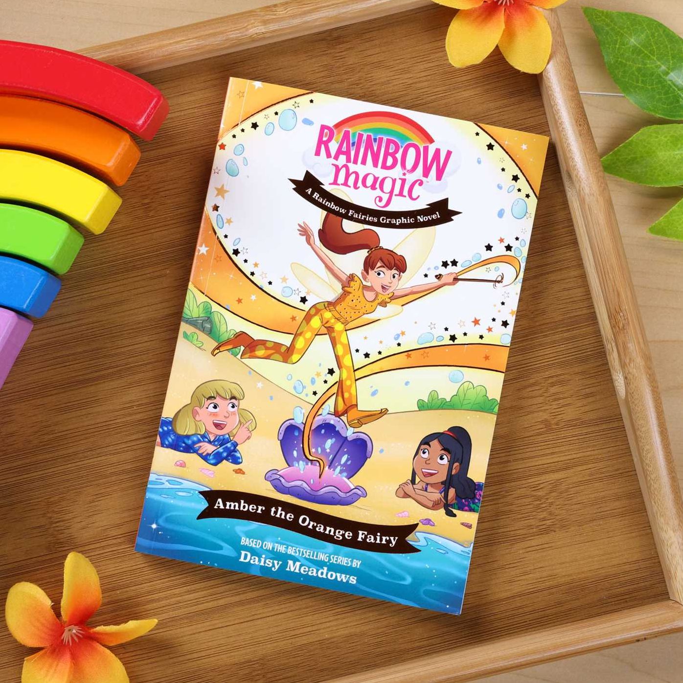 Rainbow Magic Rainbow Fairies #2: Amber the Orange Fairy Graphic Novel
