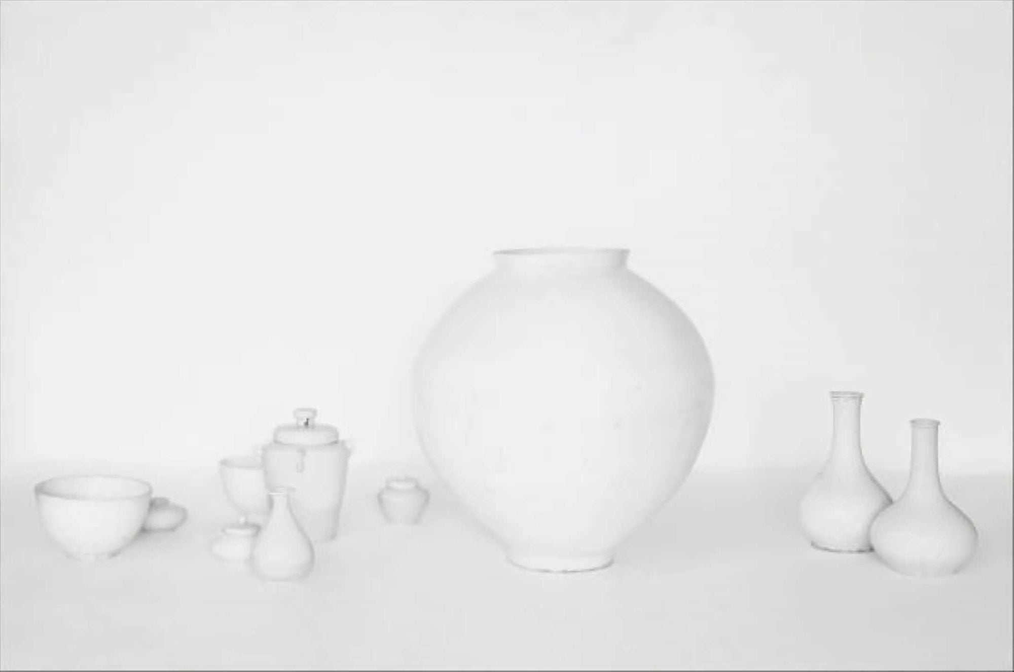 The Korean Ceramics: The Scholar's Vision, The Photographer's Eye
