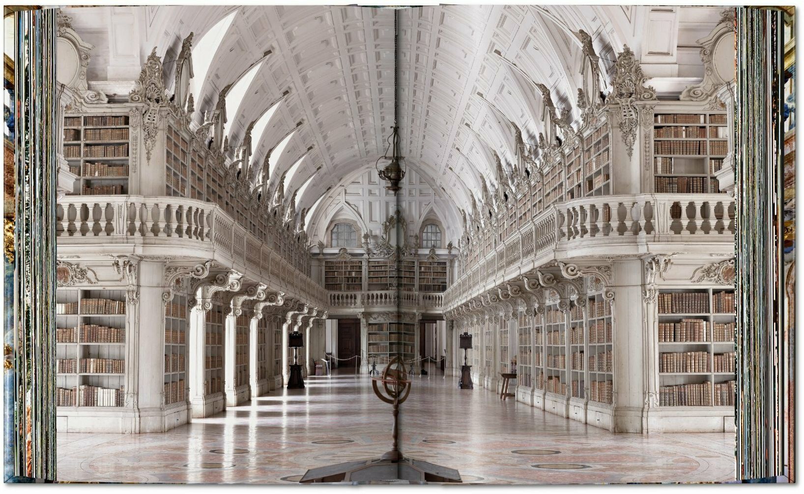 Massimo Listri. The World's Most Beautiful Libraries. 45th Ed.