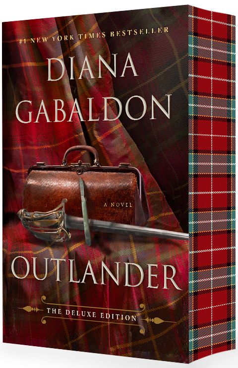 Outlander (Deluxe Edition): A Novel