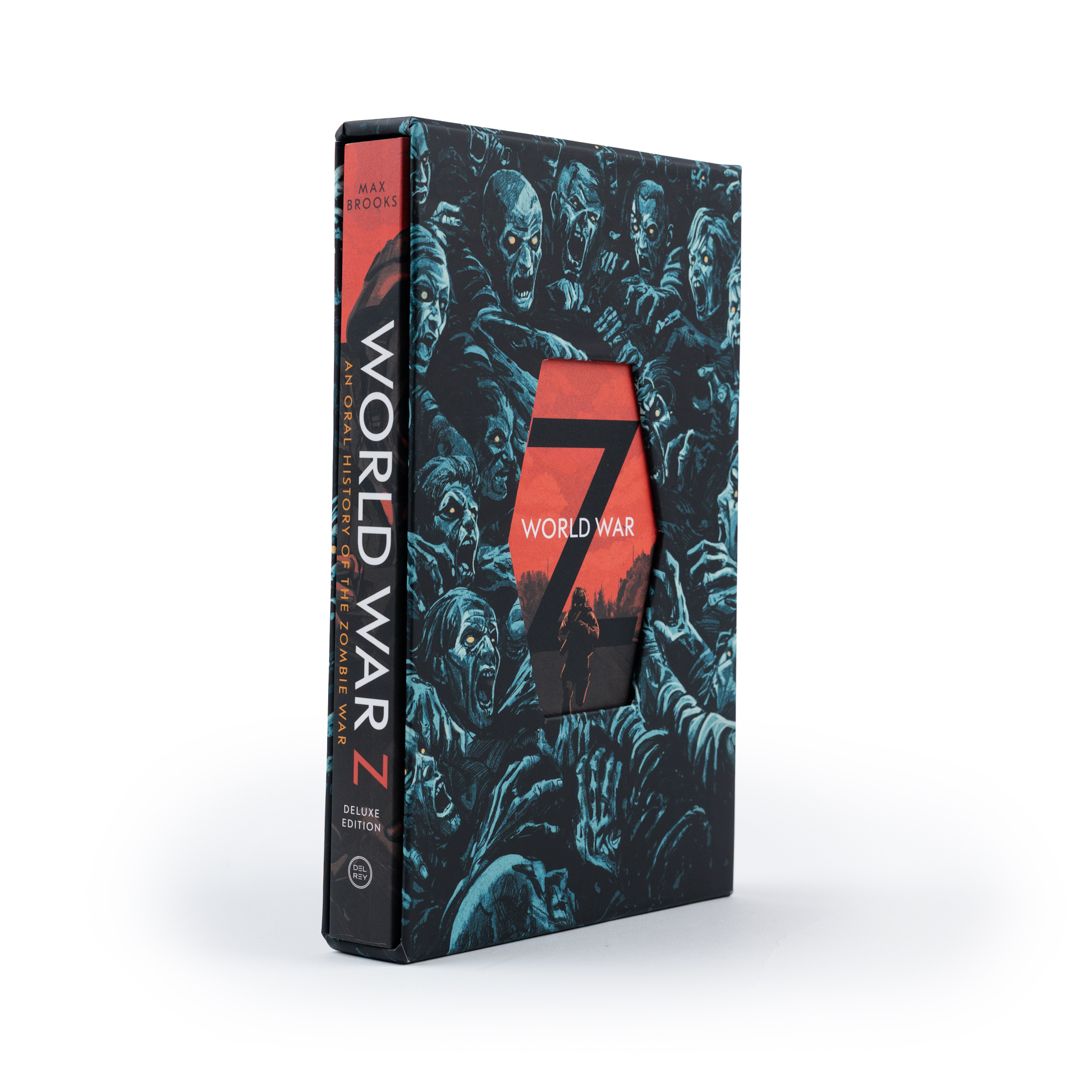 World War Z (Deluxe Slipcase Edition): An Oral History of the Zombie War