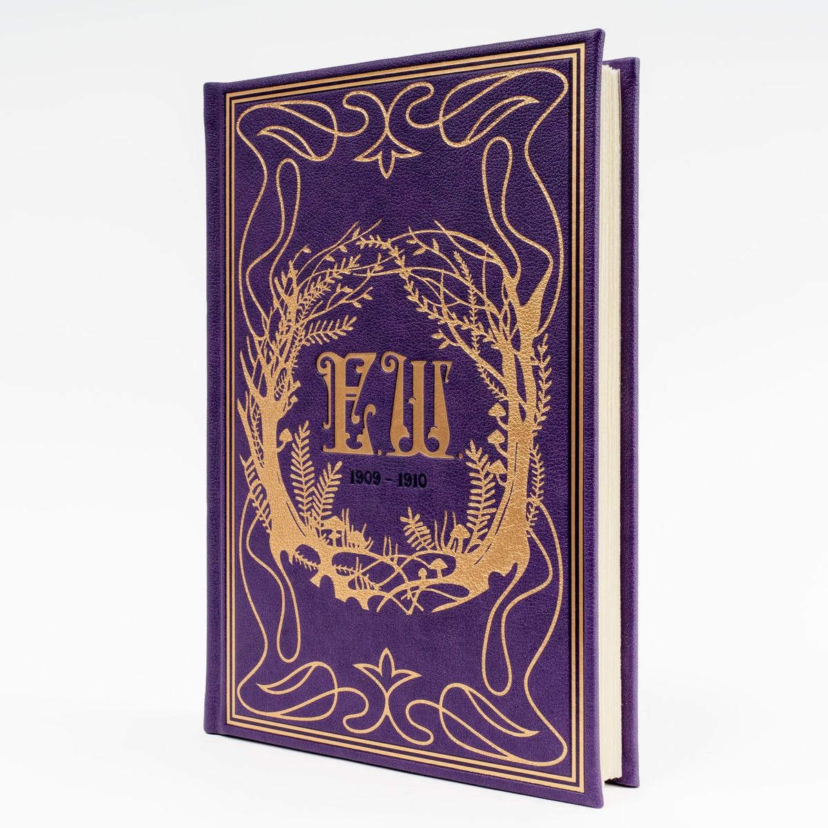 Emily Wilde's Encyclopaedia of Faeries (Deluxe Edition)