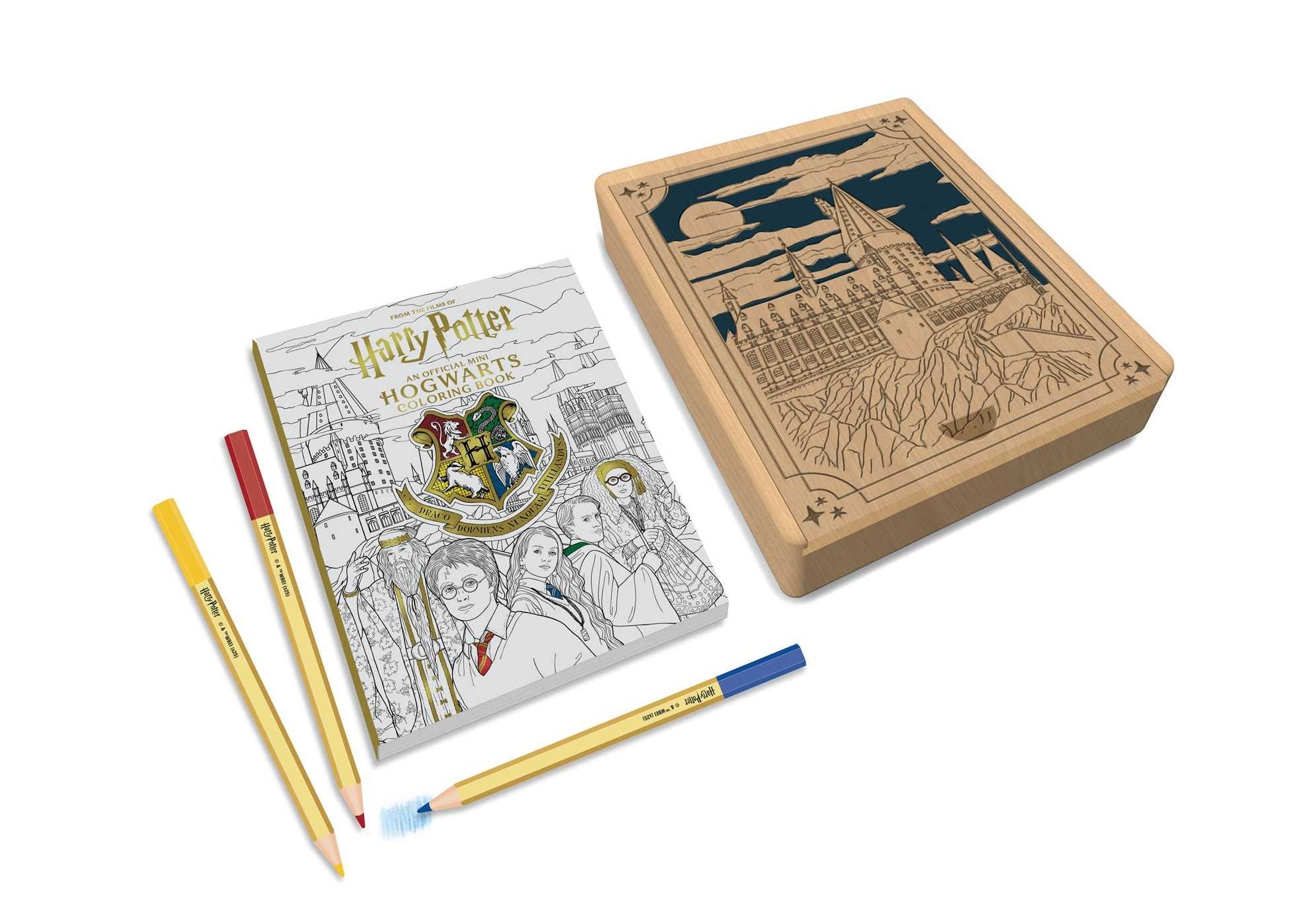 Harry Potter Mini Coloring Set: Contains 64pp coloring book and 12 premium colored pencils