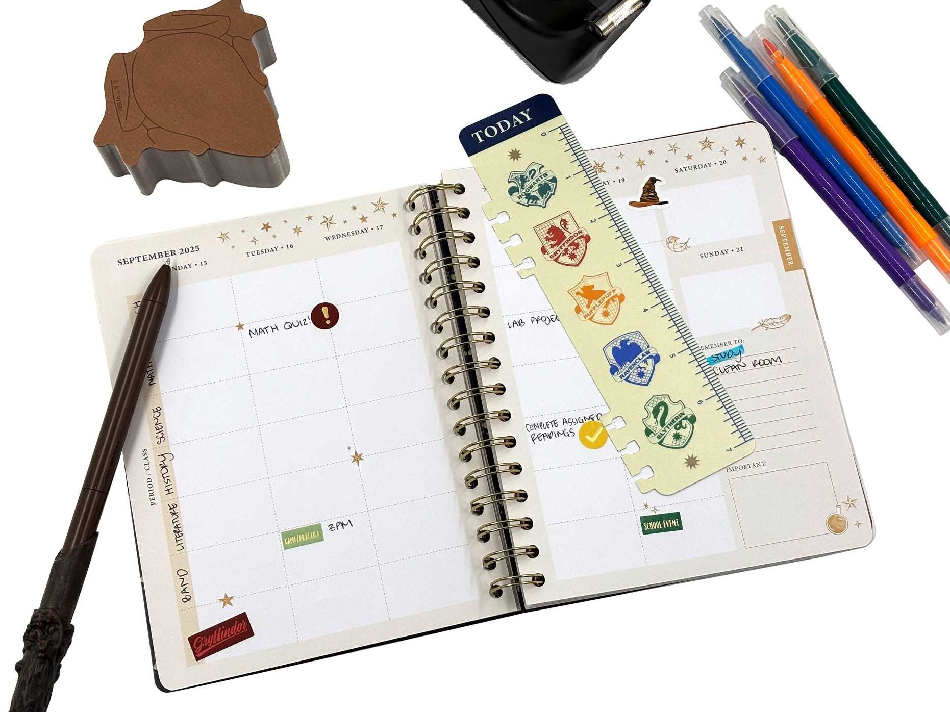 2025-2026 Harry Potter: Hogwarts Student Planner: August - July, 6.5 x 8.25