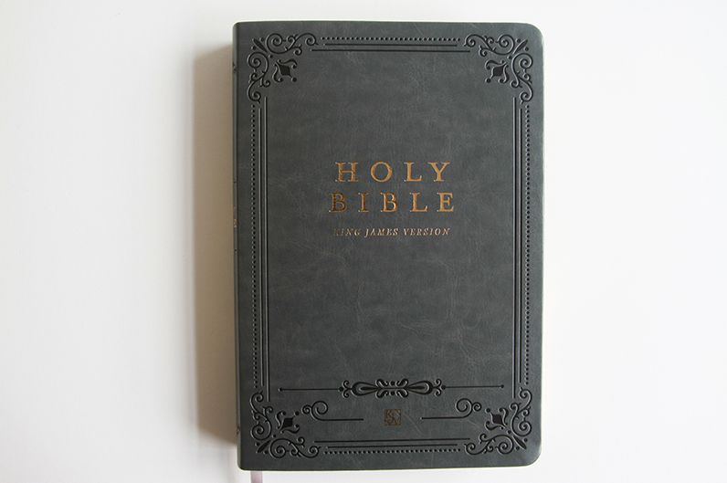 KJV Holy Bible, Giant Print Thinline Edition, Large Format, Gray Premium Imitation Leather, Red Letter, Thumb Index, Ribbon Marker