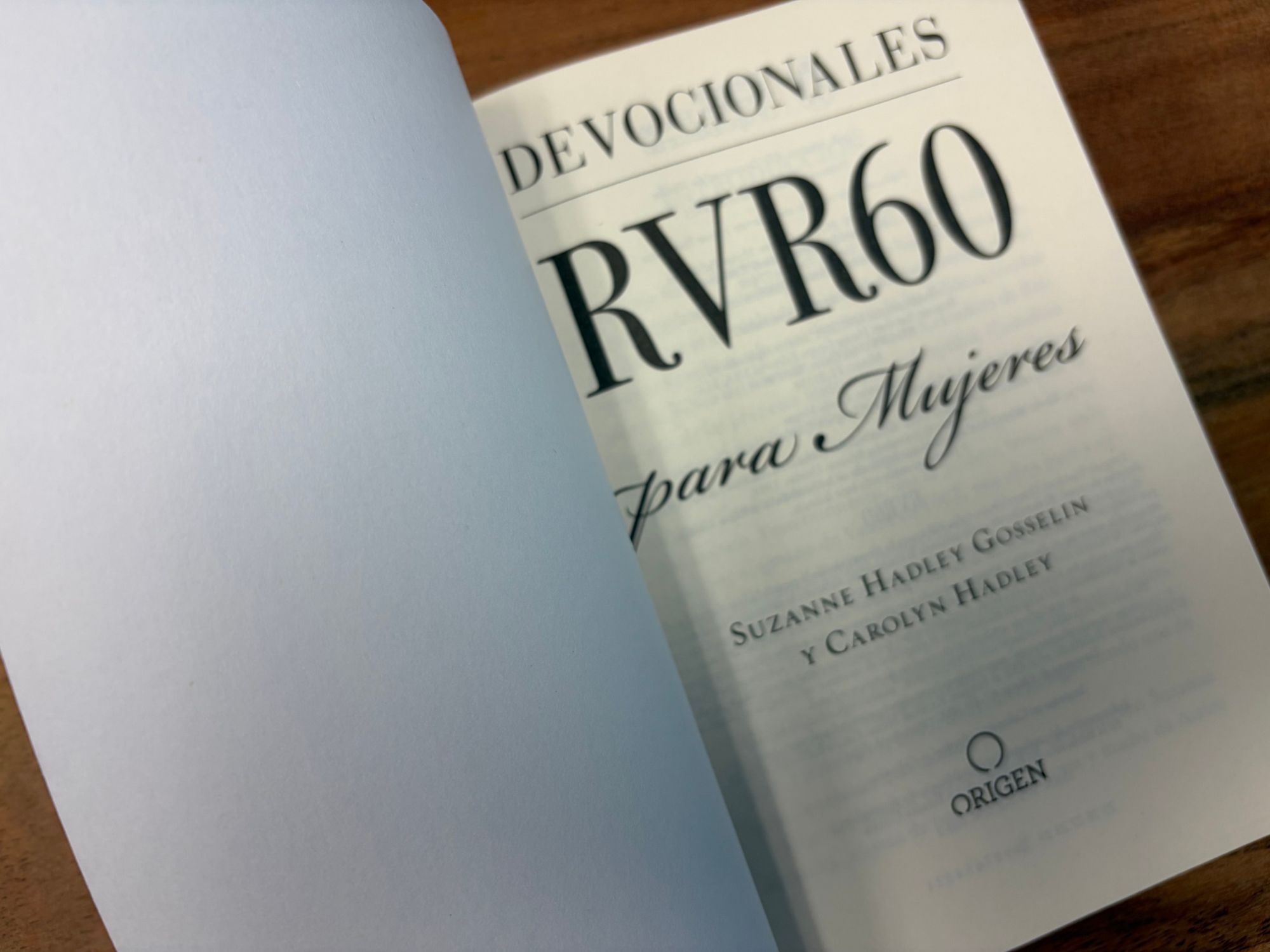 RVR60 Devocionales para mujeres / RVR60 Devotional for Women