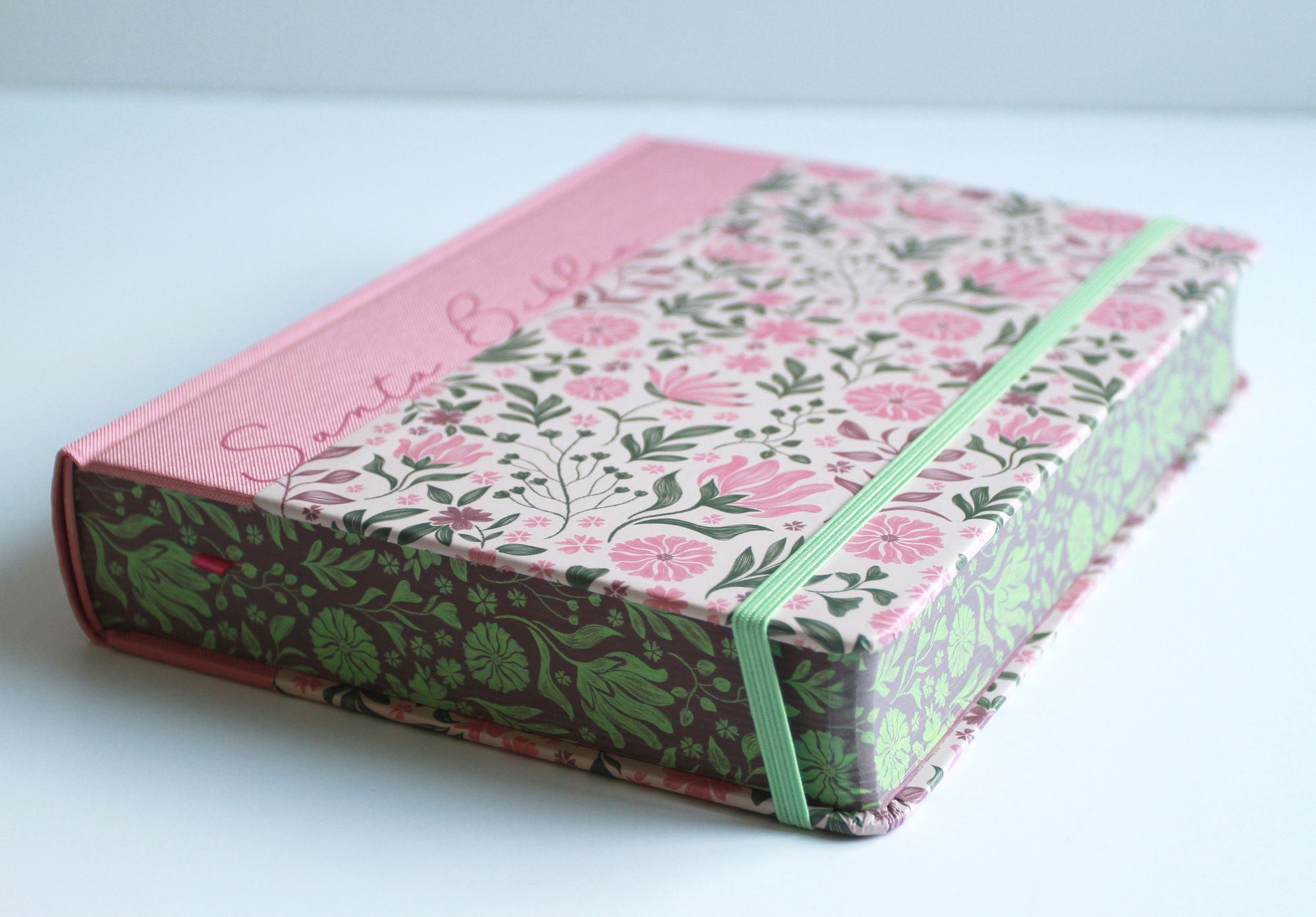 Biblia de Apuntes RVR 1960. Tapa dura, rosada con flores / Spanish Journalling Bible RVR 1960 Hardcover Pink with Flowers