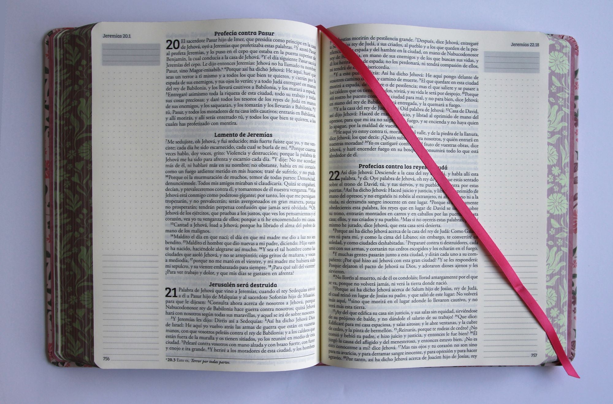 Biblia de Apuntes RVR 1960. Tapa dura, rosada con flores / Spanish Journalling Bible RVR 1960 Hardcover Pink with Flowers